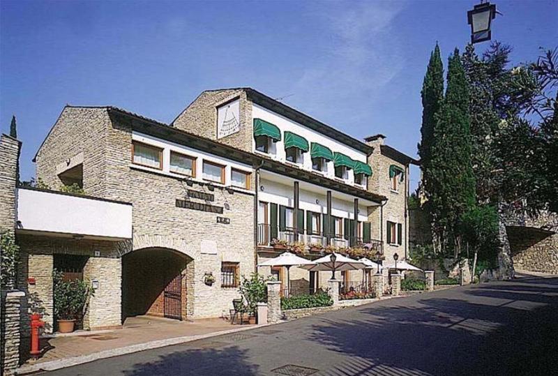 سيرمِيوني Hotel Meridiana المظهر الخارجي الصورة